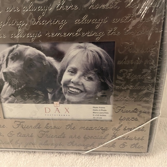 ✨ DAX Silver Metal Photo Frame - Friends Theme, 5x3.5. New in Box! - Picture 4 of 15